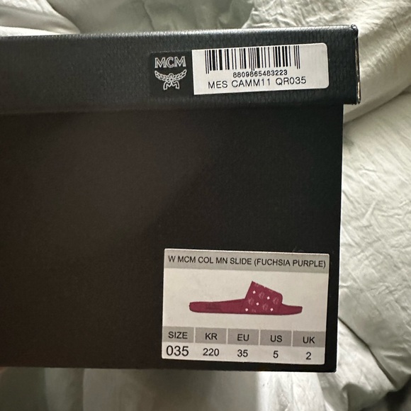 Pink MCM Slides - Picture 6 of 7